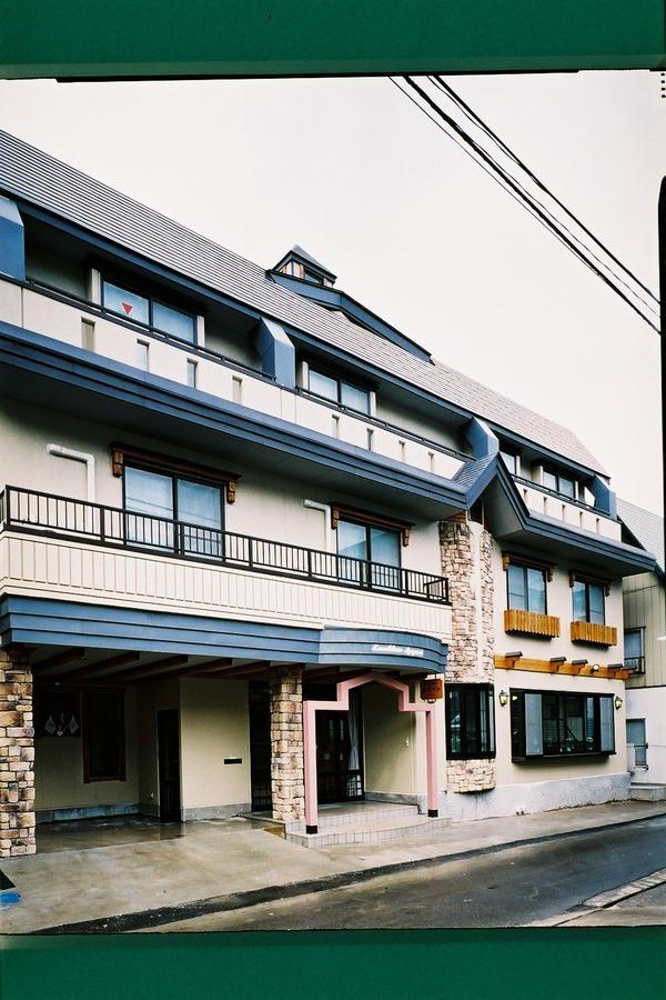 Land Haus Azegami Bed & Breakfast Нодзава Онсен Екстериор снимка