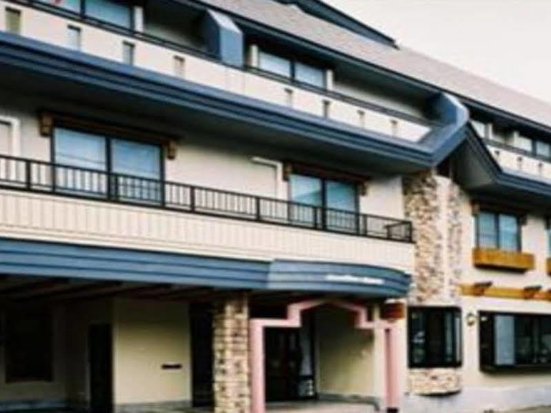Land Haus Azegami Bed & Breakfast Нодзава Онсен Екстериор снимка